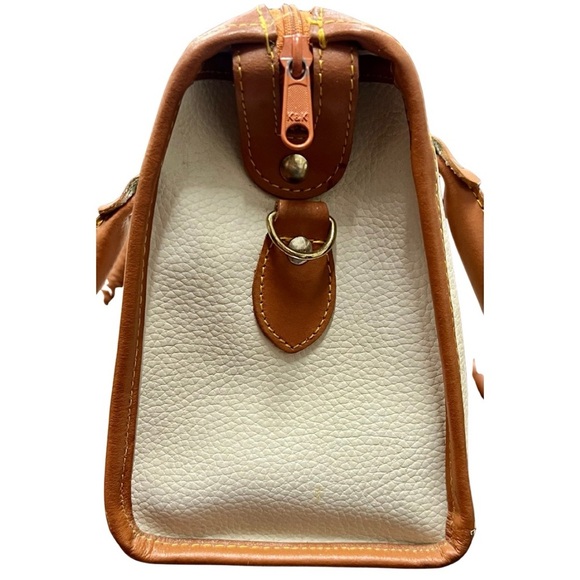 👜 Dooney & Bourke All Weather Leather Satchel – Vintage - Picture 2 of 16